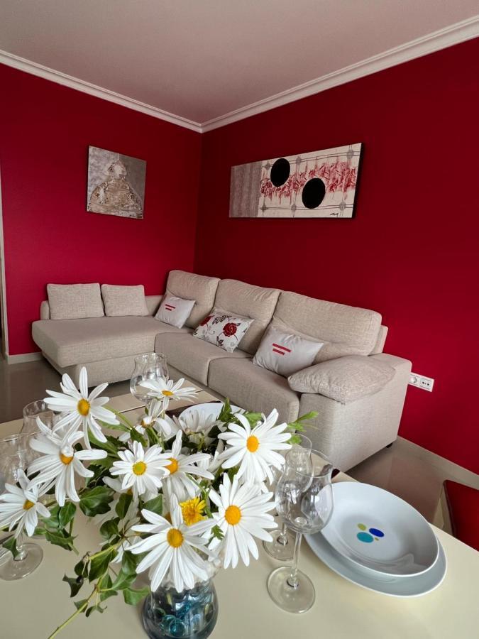 Apartamentos Maria De Lucia - Piso B Arou Eksteriør billede