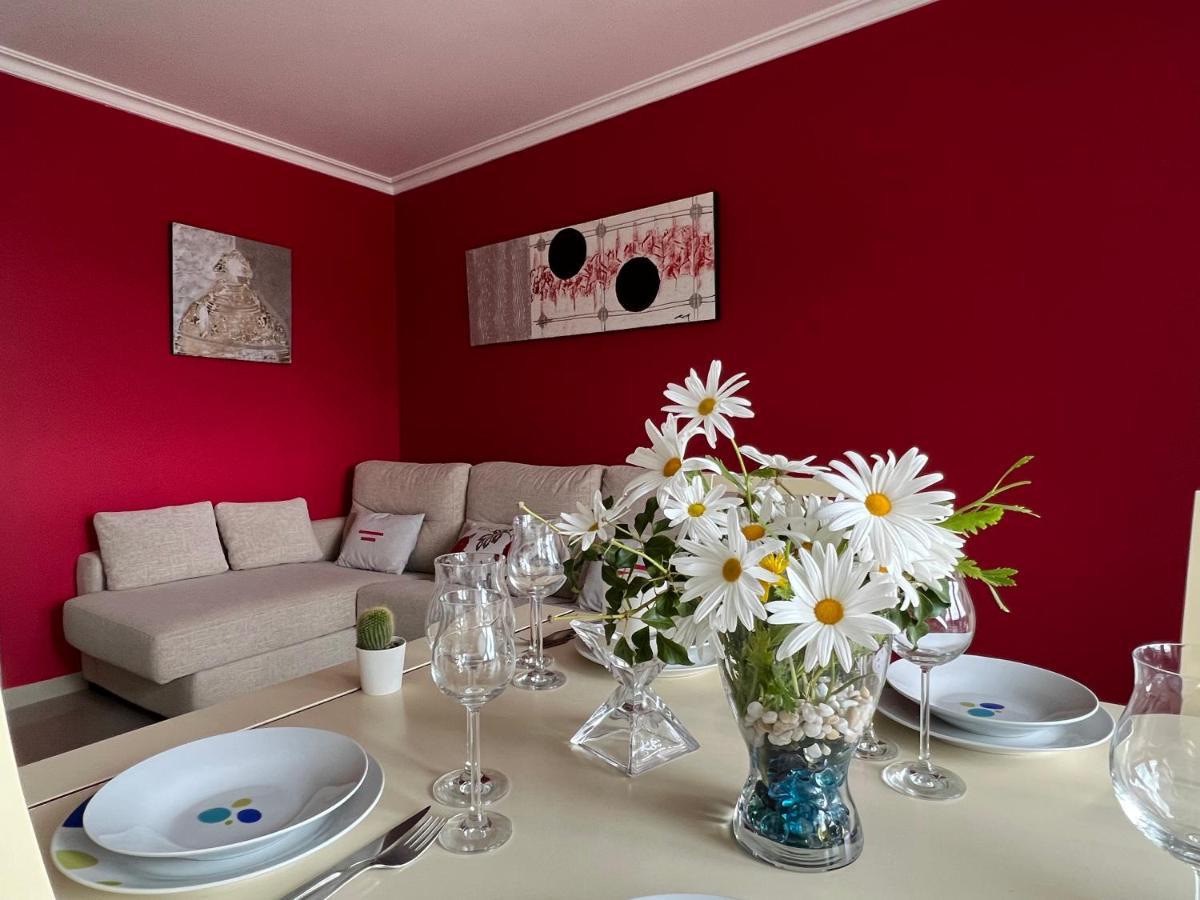 Apartamentos Maria De Lucia - Piso B Arou Eksteriør billede