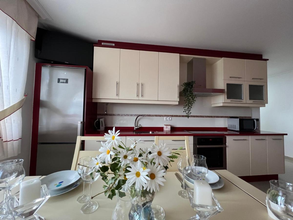 Apartamentos Maria De Lucia - Piso B Arou Eksteriør billede