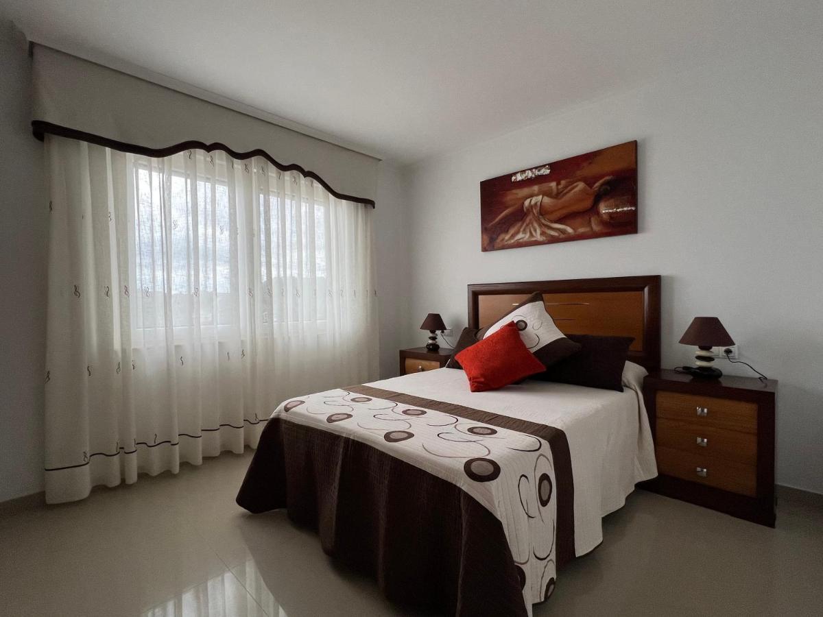 Apartamentos Maria De Lucia - Piso B Arou Eksteriør billede