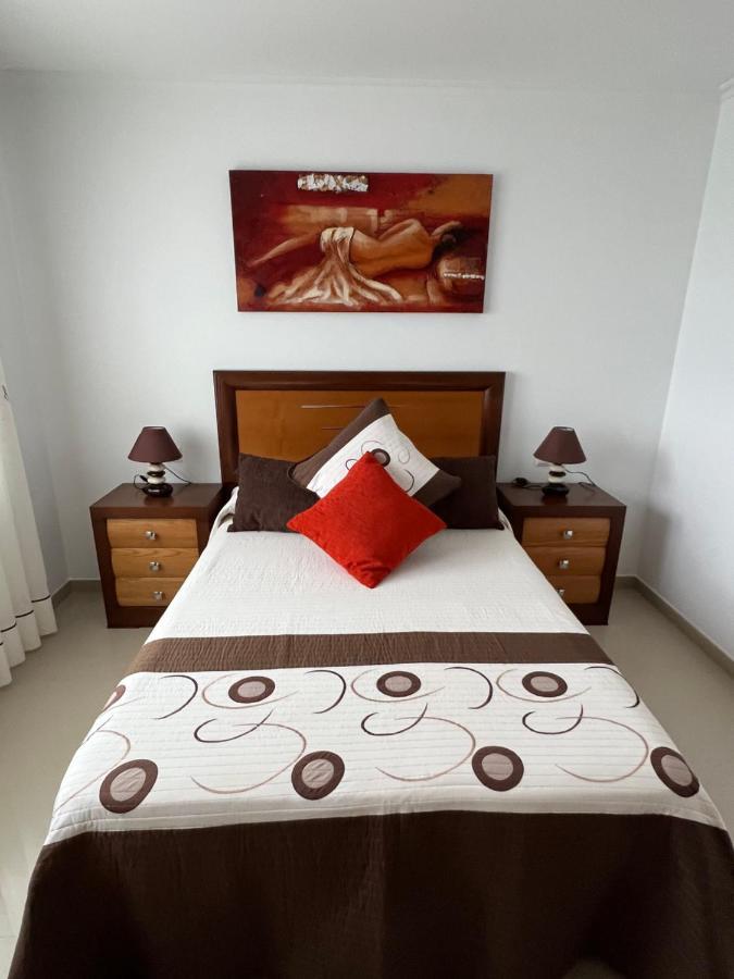 Apartamentos Maria De Lucia - Piso B Arou Eksteriør billede