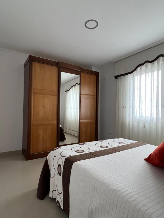 Apartamentos Maria De Lucia - Piso B Arou Eksteriør billede